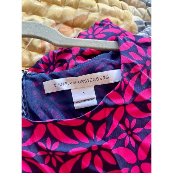 Diane Von Furstenburg size 4 pink navy shift sheath dress - Picture 3 of 4